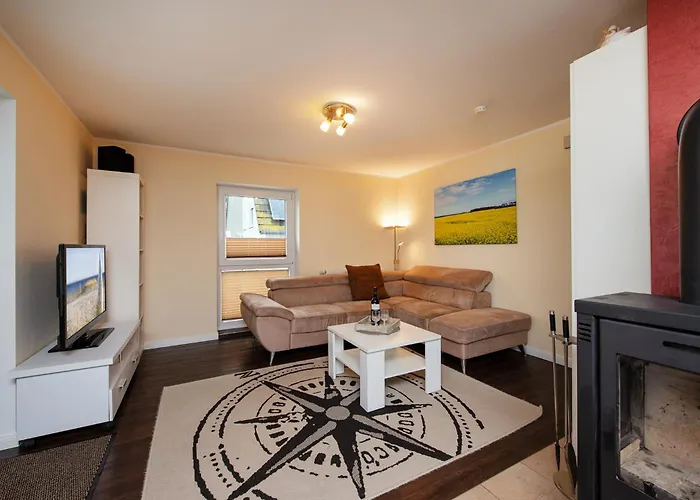 Fehmamore Mit See-und Hafenblick